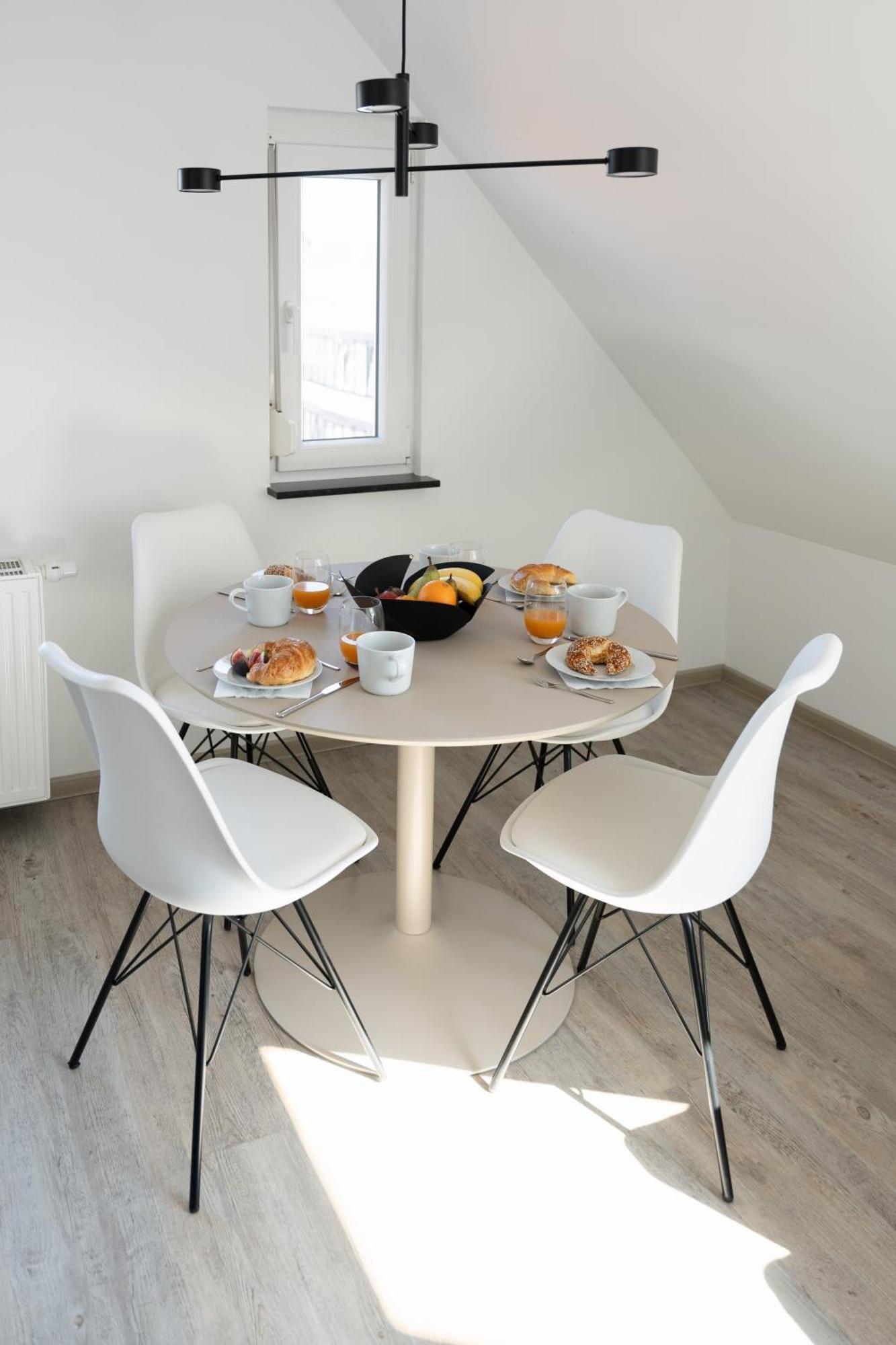 Maisonette - Stilvoll Und Ruhig, Urban Design, Yoga Корнвестхайм Екстериор снимка