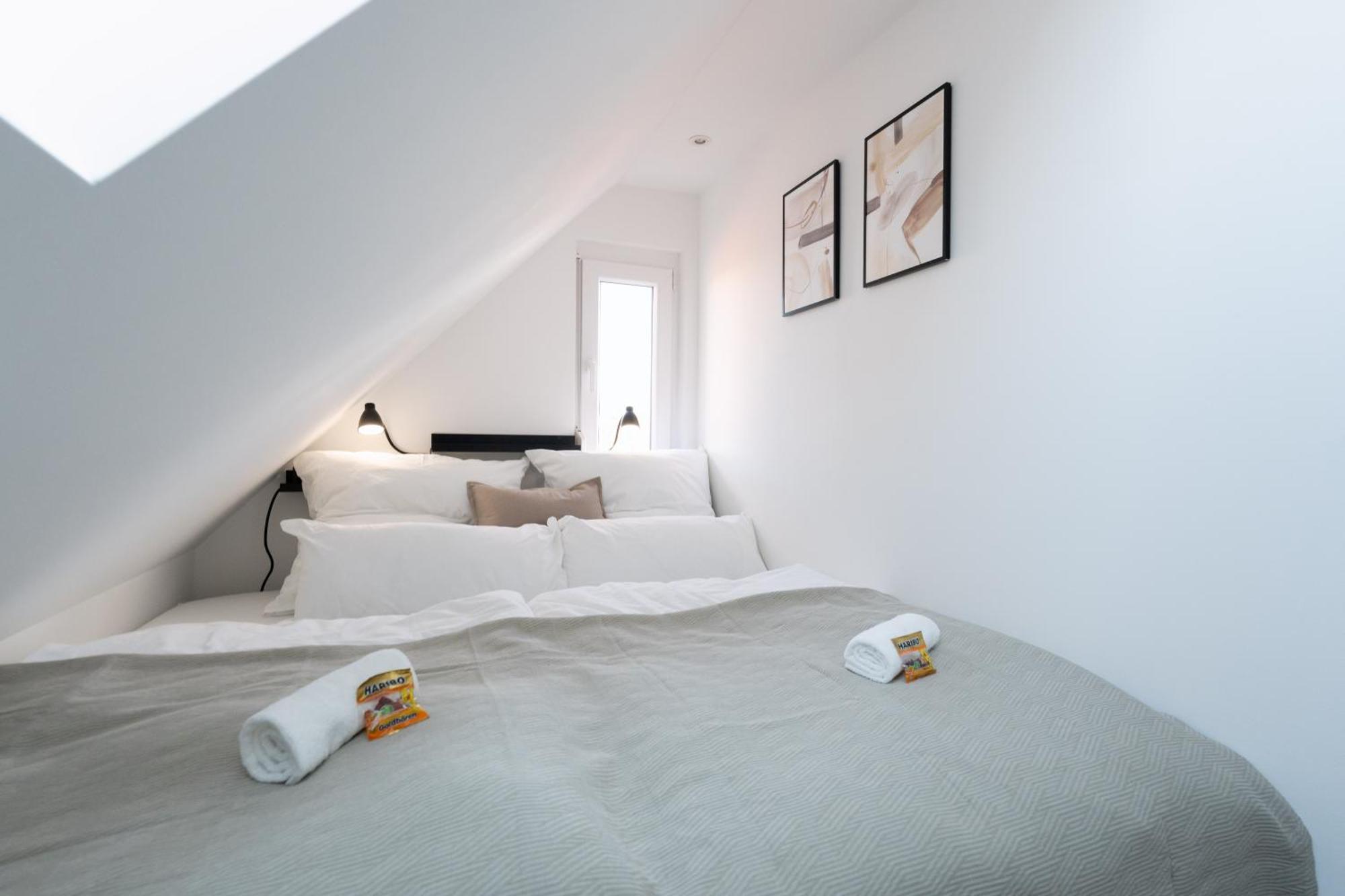 Maisonette - Stilvoll Und Ruhig, Urban Design, Yoga Корнвестхайм Екстериор снимка